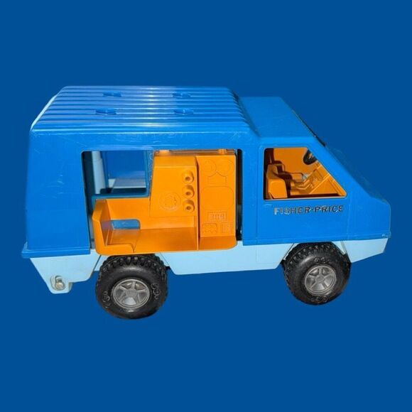 Vintage 1977 Fisher-Price Adventure People TV Unit 309 Van - Picture 8 of 10